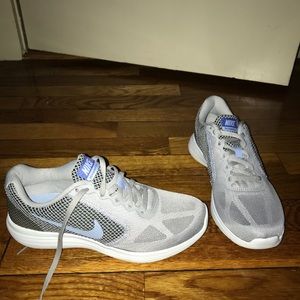 Brand new, never worn Nike sneakers